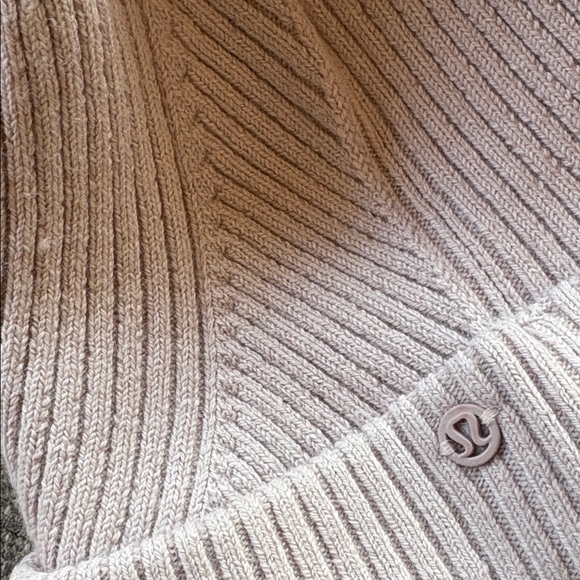 LULULEMON Knit Beanie Wool Blend One Size - Picture 3 of 3
